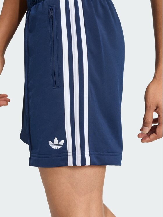 adidas adidas Szorty materiałowe Firebird Classic Niebieski jasny Loose Fit