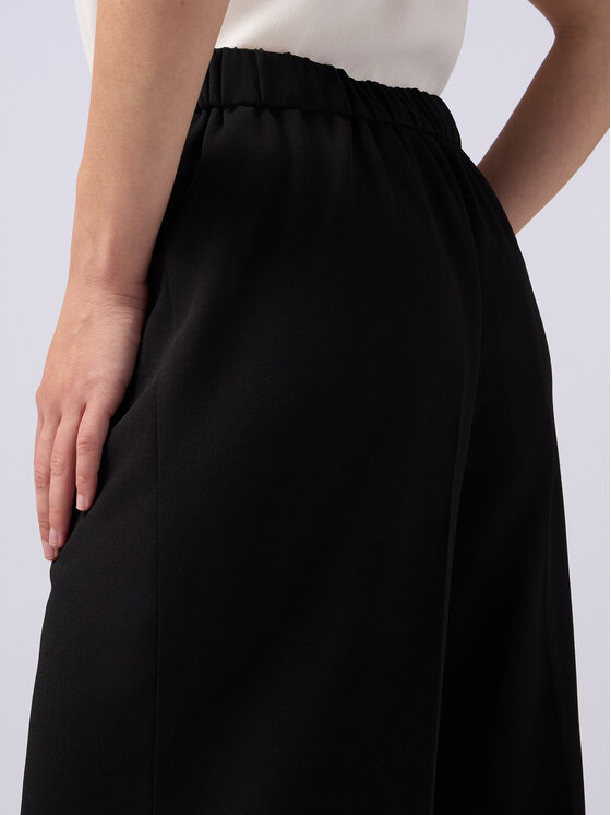 Oltre Oltre Pantaloni di tessuto P237J002251N033 Nero Baggy Fit