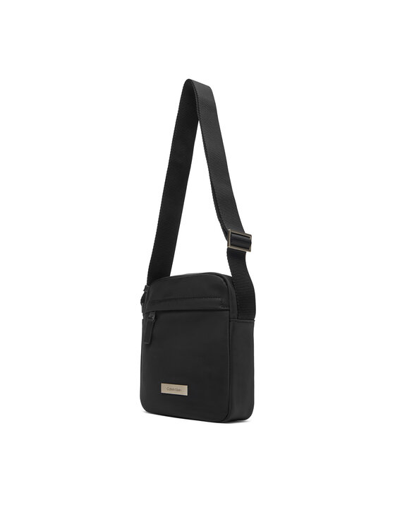 Calvin Klein Calvin Klein Saszetka Sleek Reporter LV04D3180G Czarny