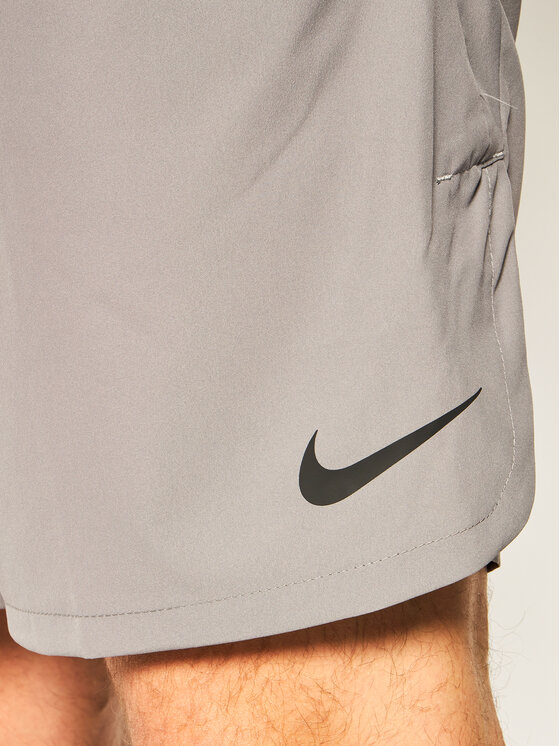 Nike 927526 2025