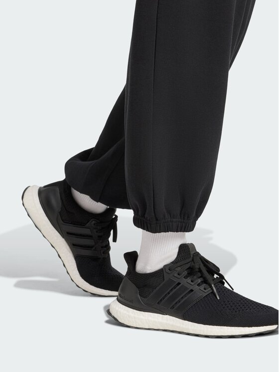 adidas adidas Spodnie materiałowe 151545 Czarny Loose Fit