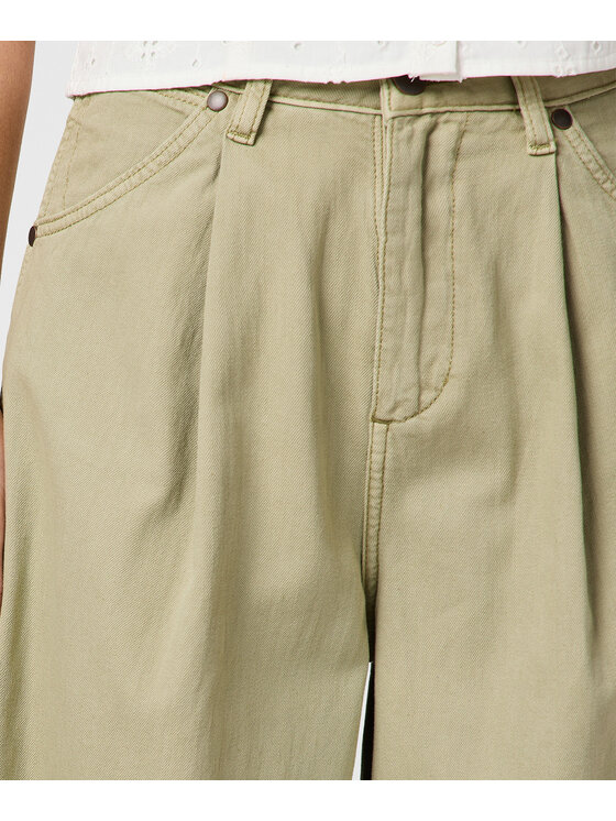Wrangler Wrangler Spodnie materiałowe 112362959 Zielony Comfortable Fit