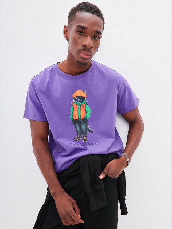CAT by maniita lacitta CAT by maniita lacitta T-Shirt Printed men's t-shirt with CAT Fioletowy Regular Fit