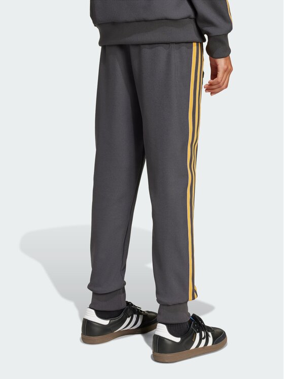 adidas adidas Spodnie dresowe Manchester United Terrace Icons Czarny Slim Fit