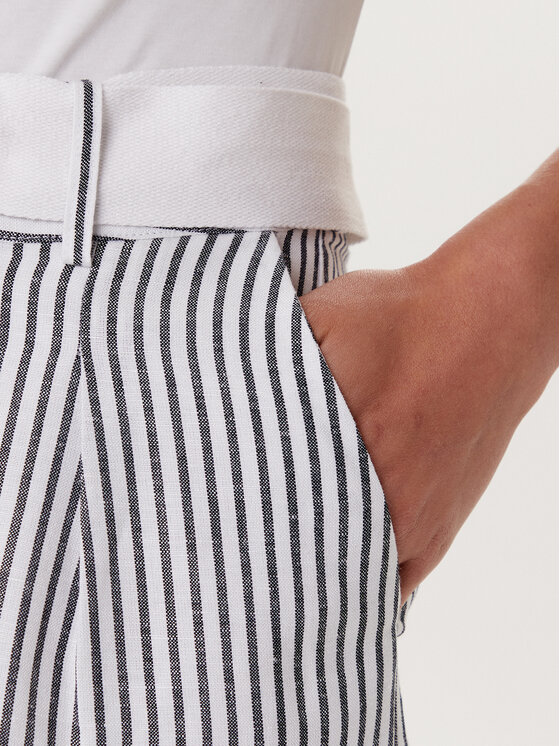 Tatuum Tatuum Bermuda nadrág Kosoko 1 T2510.161 Sötétkék Relaxed Fit