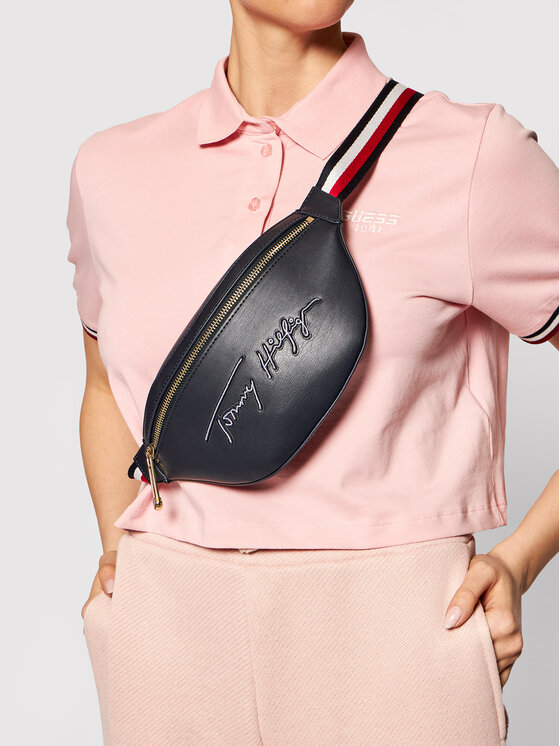 Tommy Hilfiger Tommy Hilfiger Borsetă Iconic Tommy Bumbag AW0AW09958 Bleumarin