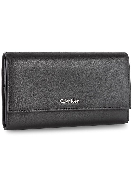 calvin klein travel wallet