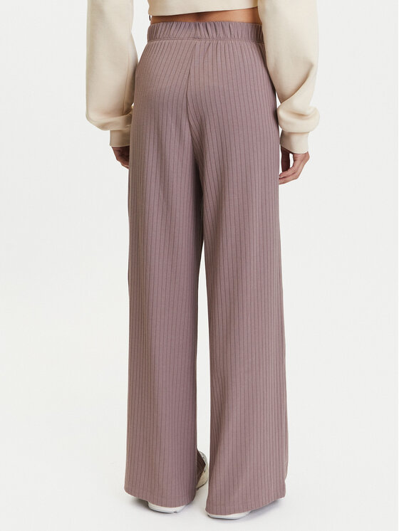 adidas adidas Pletene hlače Essentials JD0768 Bež Wide Leg