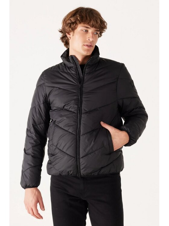 Wrangler Wrangler Kurtka puchowa Wrangler Puffer Jacket Czarny Regular Fit