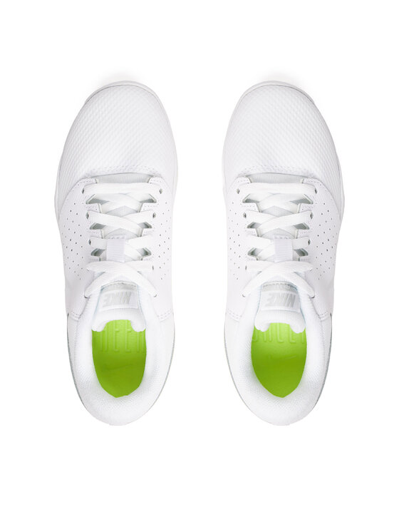 Nike Nike Сникърси Cheer Sideline IV 943789 100 Бял
