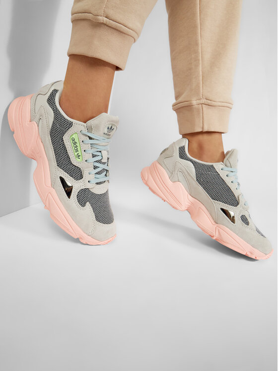 adidas Falcon | Women, men, kids | SPORTSHOWROOM