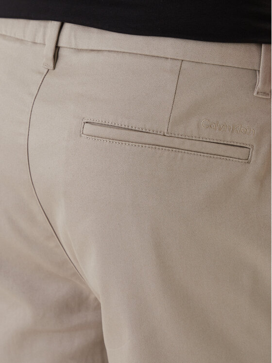 Calvin Klein Calvin Klein Szövet rövidnadrág LV04LF601G Khaki Regular Fit