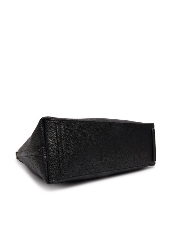 Calvin Klein Calvin Klein Kabelka Emblem Hw Pebble Shoulder Bag LV04F3495G Čierna