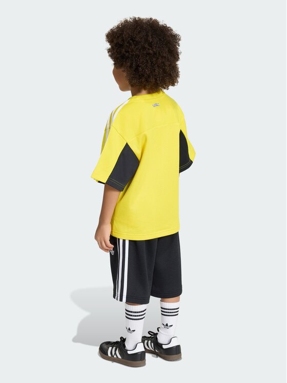 adidas adidas Komplet t-shirt i szorty sportowe Pokémon KS7090 Żółty Loose Fit