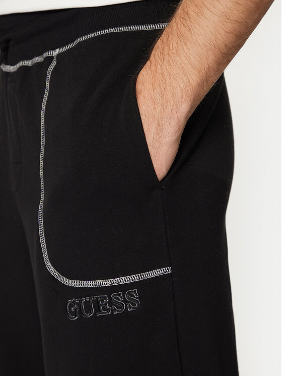 Guess Guess Spodnie dresowe U5RB00 KCO31 Czarny Regular Fit