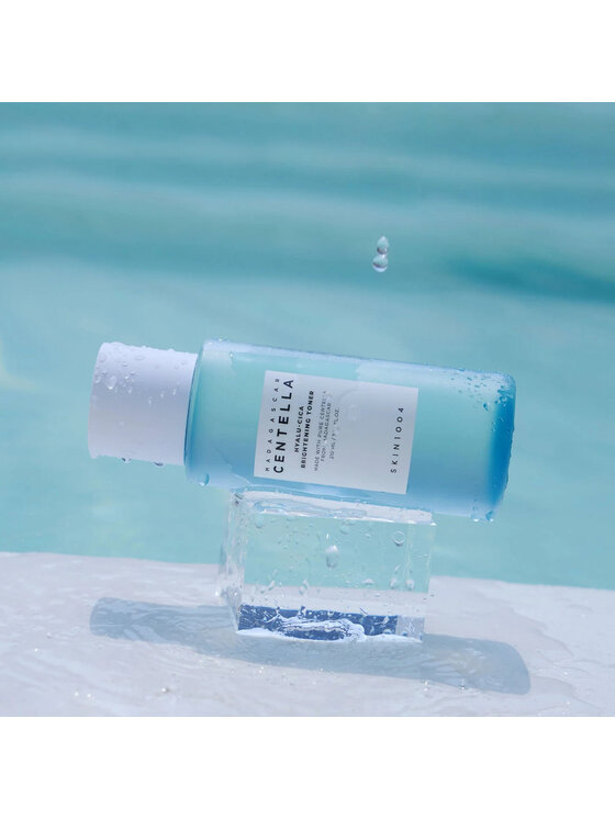 SKIN1004 SKIN1004 Madagascar Centella Hyalu-Cica Brightening Toner Rozjaśniający tonik Tonik