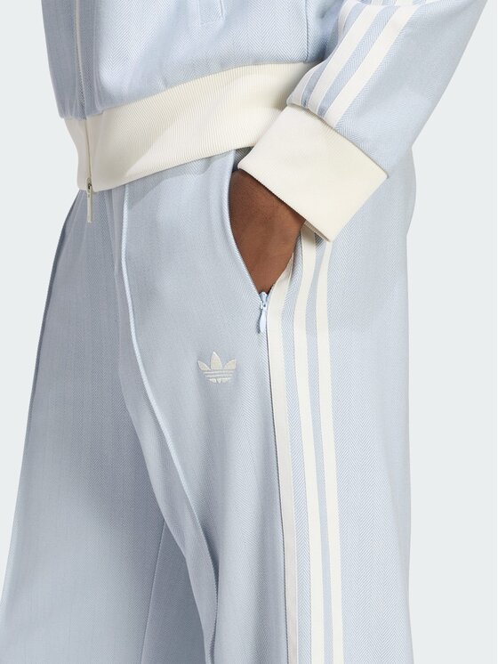 adidas adidas Spodnie dresowe 168115 Niebieski jasny Regular Fit
