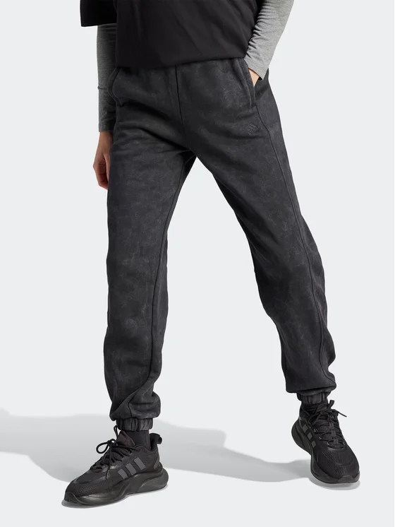 adidas Jogginghose ALL SZN Fleece Washed HZ2987 Schwarz Loose Fit