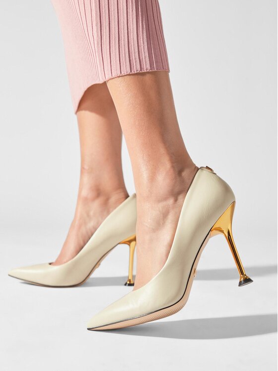 Guess Guess Туфлі на шпильці Tracker FLPTRK LEA08 Écru