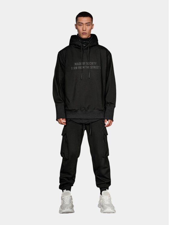 MADE BY SOCIETY MADE BY SOCIETY Spodnie materiałowe Cargo Trace - P17997 Czarny Basic Fit