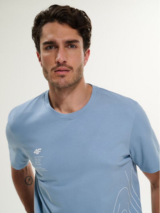 4F 4F T-Shirt MONOCHROME MOVEMENT Niebieski jasny Regular Fit