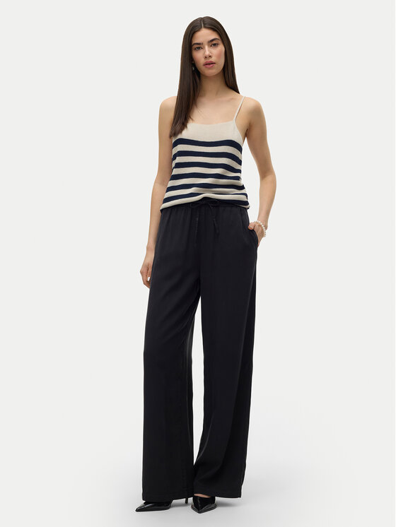 Vero Moda Vero Moda Hlače iz tkanine Bree 10304898 Črna Loose Fit