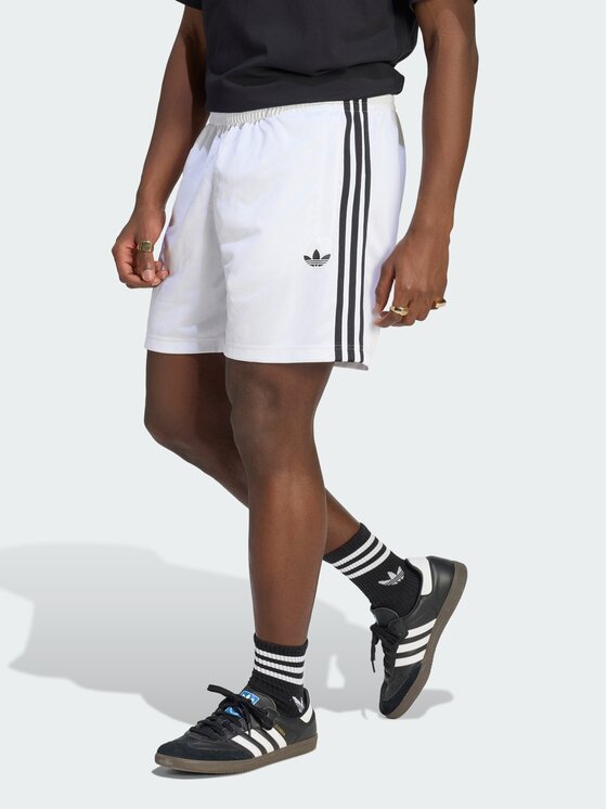 adidas adidas Szorty materiałowe 158529 Biały Regular Fit