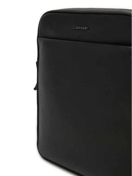 Calvin Klein Calvin Klein Crossover torbica Ck Refined Reporter K50K512755 Crna