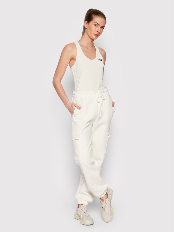 NA-KD NA-KD Долнище анцуг Big Pocket 1100-005494-0244-003 Бежов Regular Fit