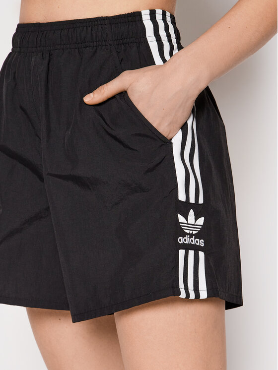 adidas adidas Спортивні шорти Originals FM2595 Чорний Regular Fit