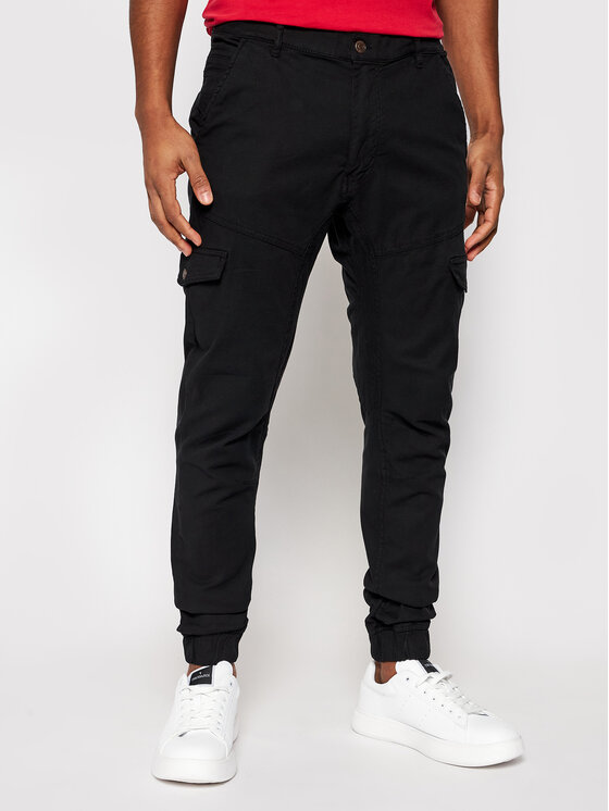 guess jogger pants