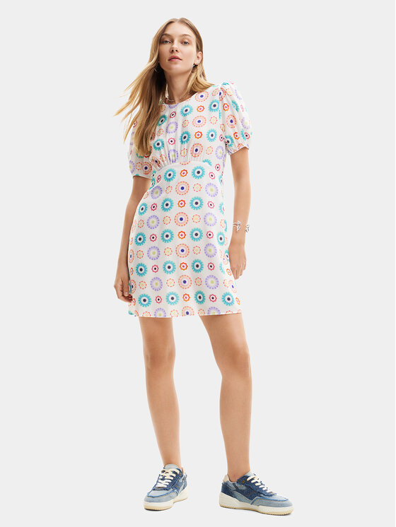 Desigual Desigual Rochie de vară Edmonton 24SWVW44 Alb Straight Fit