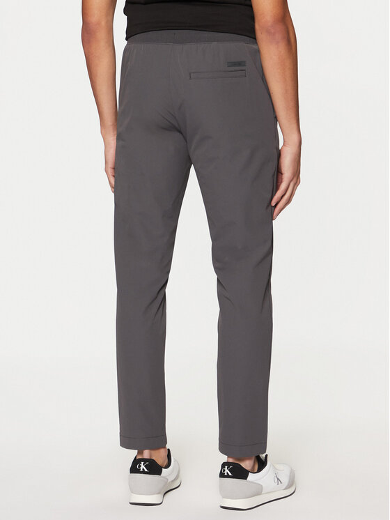 Calvin Klein Calvin Klein Joggers kalhoty K10K113809 Šedá Slim Fit