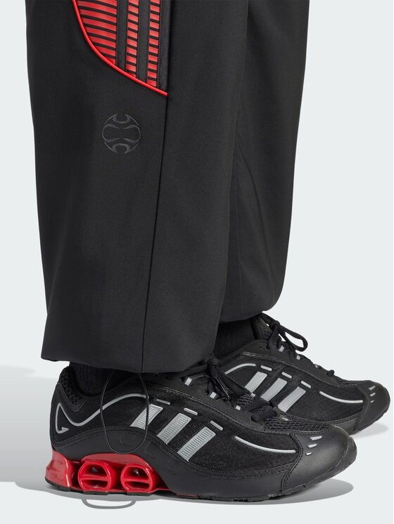 adidas adidas Spodnie dresowe 165843 Czarny Regular Fit