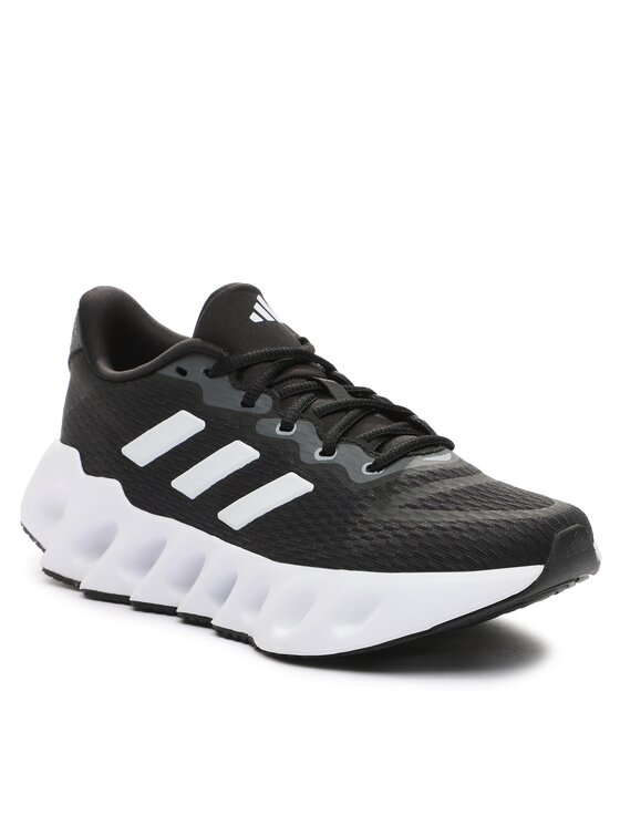 adidas adidas Běžecké boty Switch Run IF5733 Černá
