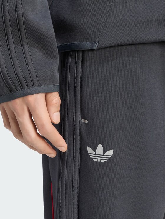 adidas adidas Spodnie dresowe 169781 Szary Regular Fit