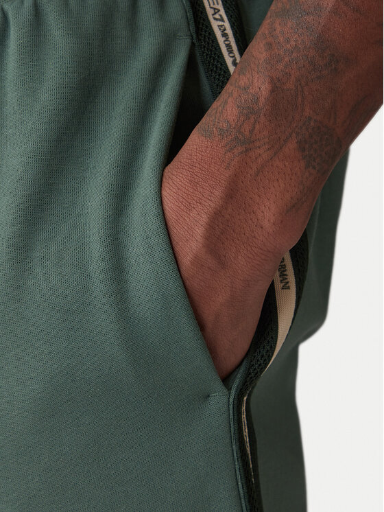 EA7 Emporio Armani EA7 Emporio Armani Pantaloni da tuta 7M001482 AF12660 U7260 Verde Regular Fit