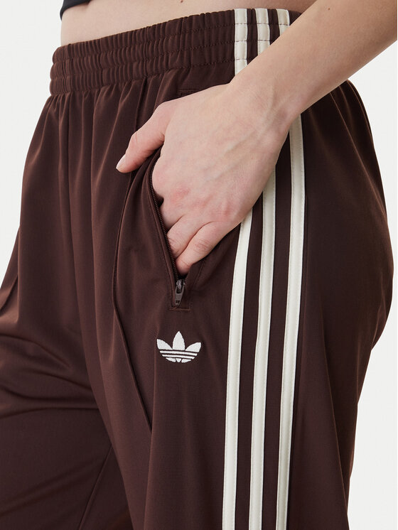 adidas adidas Spodnji del trenirke Firebird KG3706 Rjava Loose Fit