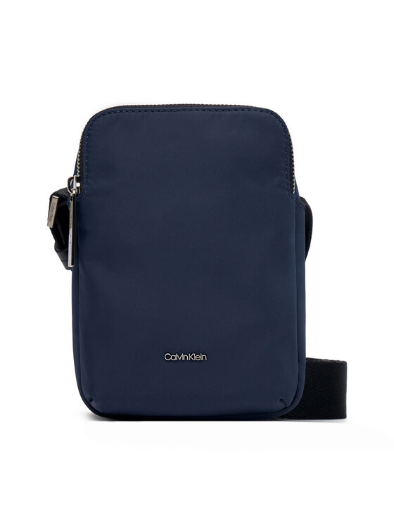 Calvin Klein Geantă crossover Business Tech Reporter Xs K50K512888 Bleumarin