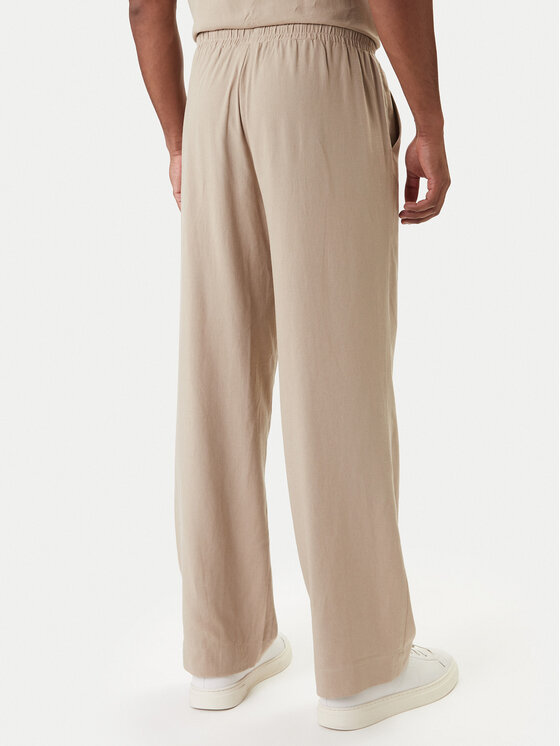 Emporio Armani Emporio Armani Штани з тканини EM000586 AF20590 U6213 Бежевий Regular Fit