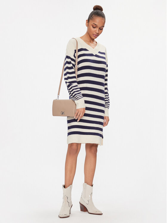 Vero Moda Vero Moda Trikotažinė suknelė 10291350 Smėlio Loose Fit