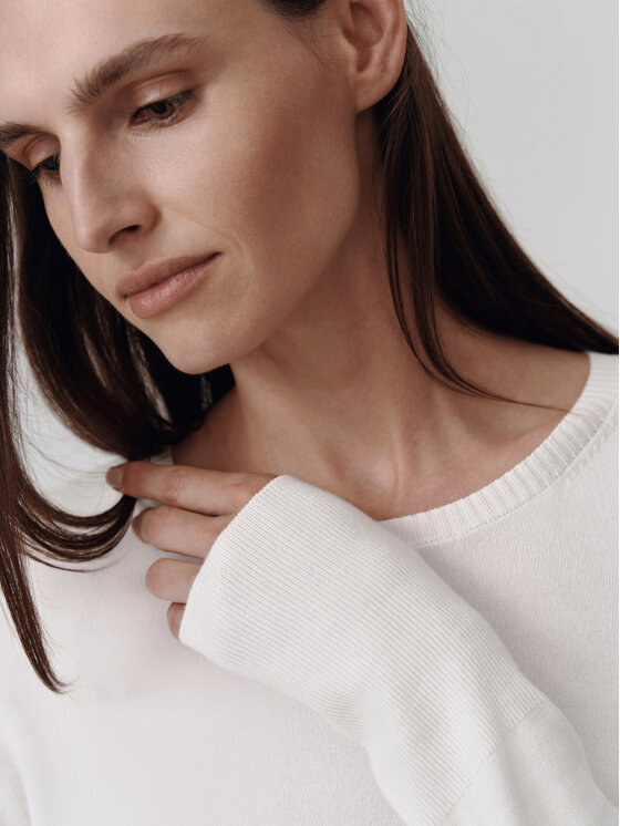 TATUUM TATUUM Sweter SKIMI Kremowy Classic Fit