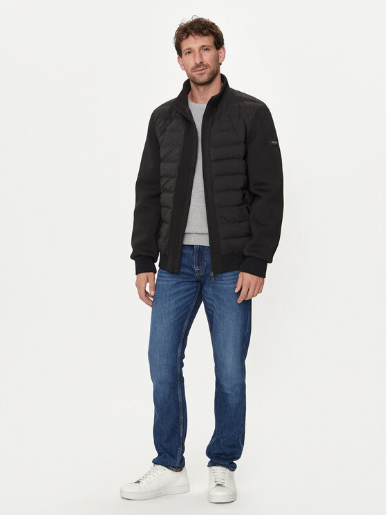 Guess Guess Пухено яке M4YL37 WG9U2 Черен Regular Fit