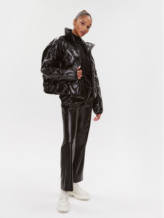 HUGO HUGO Winterjacke Farinele-1 50498010 Schwarz Regular Fit