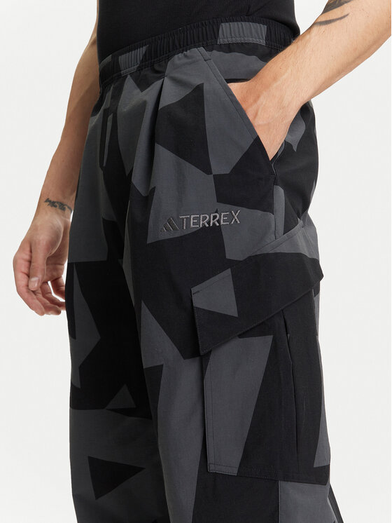 adidas Pantaloni outdoor Terrex Xploric Cargo JF3716 Negru Loose