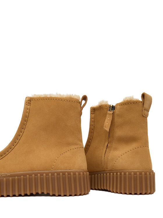 Clarks Clarks Polokozačky Torhill Cozy 26182911 Hnědá
