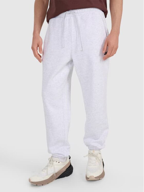 4F 4F Pantaloni da tuta 4FWMM00TTROM1140-27M Grigio Regular Fit