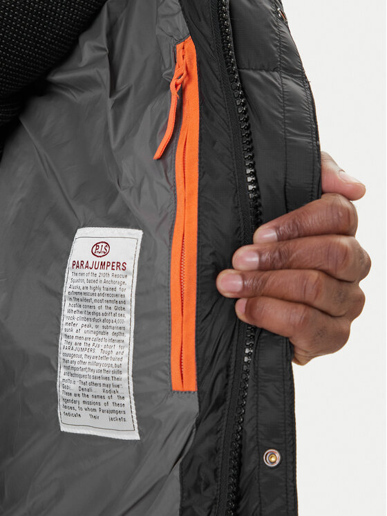 Parajumpers Parajumpers Pernata jakna Cloud 25WMPMPUPP01 Crna Regular Fit