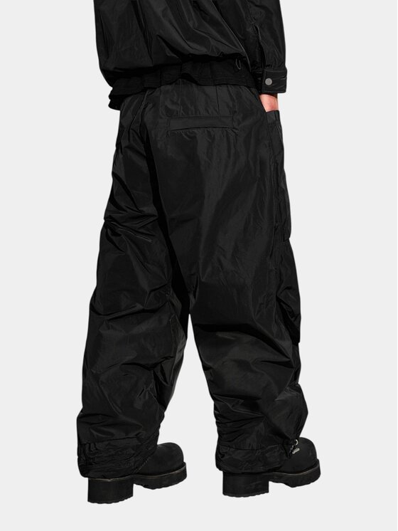MADE BY SOCIETY MADE BY SOCIETY Spodnie materiałowe Pantaloni NOMAD - P17643 Czarny Basic Fit