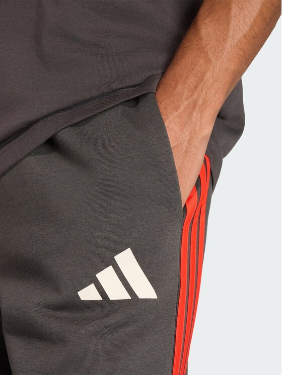 adidas adidas Szorty sportowe 163124 Czarny Regular Fit